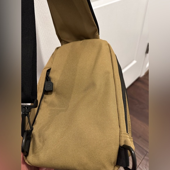 Highland Tactical EXPO Molle Webbing Crossbody Bag Adjustable Sling Bag - Tan - Picture 5 of 14